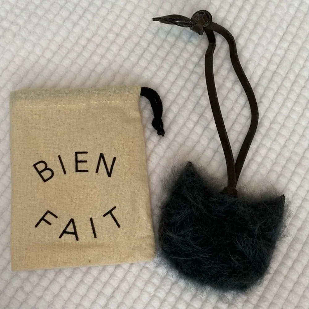 Madewell Shearling Cat Bag Tag Keychain Grey - Like New in “Bien Fait” Pouch